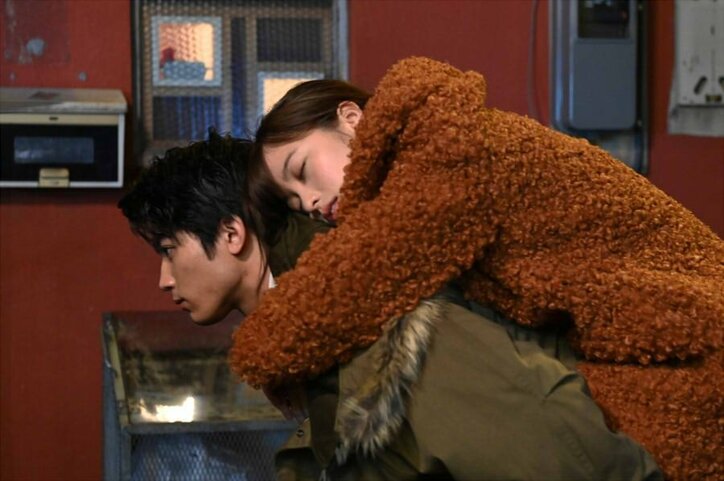 橋本環奈が男性3人の間で揺れ動く! 連続ドラマ初主演『1ページの恋』放送決定