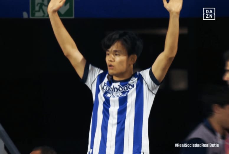 「3回目やぞ！」久保建英が“極上ループパス”→味方がまたも…「上田綺世だったら…」アシスト未遂にファン悲鳴