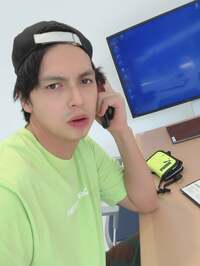 アレクサンダー『ポルシェ売ろうかな?』