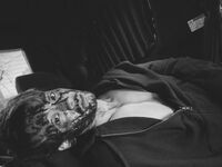 竹内涼真のパーカーから覗かせた“胸筋”に「かっこいいむり」「心臓にわるいよ」とファン悶絶