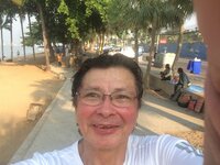 アレクサンダー『アレクパパ無事ホテルに入れたみたい』