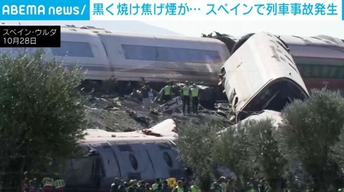 脱線した車両