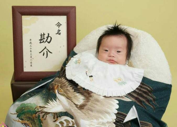 漫談家で介護福祉士でのメイミさん、染色体異常を伝えたときの両親の反応「正直、母の反応には自信ありません」  1枚目