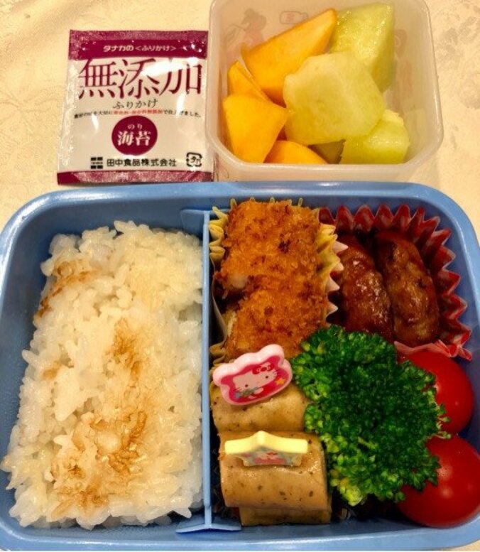 神田うの、娘のお気に入り“おこげ”ご飯で『パパママ合作』お弁当 1枚目