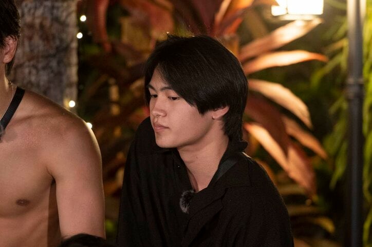 元国民的アイドルがモテモテ！「正直嫉妬する」バチバチに火花を散らす男たち