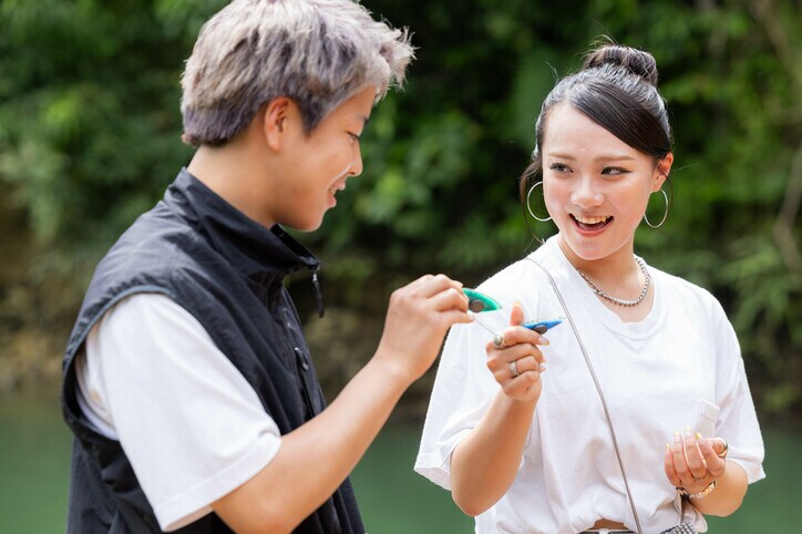 那須川天心の弟に片思いの黒髪JKギャル、透けトップスから大人っぽいビキニがチラリ!