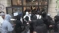 フランスで2400人拘束 デモなぜ拡大? イタリアでも衝突
