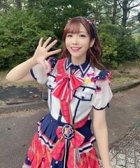 「BanG Dream!」戸山香澄役の愛美、華やかなライブ衣装姿に「尊い…」「まさにポピパ！香澄！って感じ」と絶賛の声