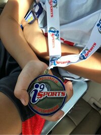 梨花、息子がバスケットの試合でメダル獲得「母ちゃんもめっちゃ嬉しいー」