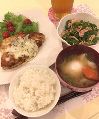 上原さくら『夕ご飯の時は割と無言。笑』