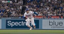 痛恨のミス！ 大谷翔平が「やりすぎ」 相手バッテリーが大混乱…  あっさり二盗→三塁到達で「酷すぎる」