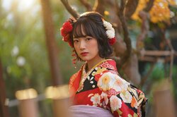 坂口風詩、艶やかな成人式前撮り写真が到着！「ドラ恋」最終回に向けてコメントも