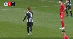 「日本代表の武器になる」「二刀流！」ボルシアMG板倉滉がボランチで緊急投入→チームの雰囲気を一気に変えた瞬間　同点弾を食らった大ピンチでの途中出場