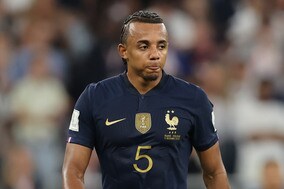 【W杯】仏代表DF、金ネックレス着用プレーに日本の現役審判員も驚嘆「まさかやぁ！このご時世に…」