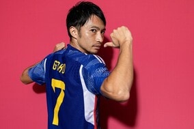 【日本代表 26の肖像｜柴崎岳】パフォーマンスの最大出力に集中。不変の観察眼でチーム全体をマネジメントする