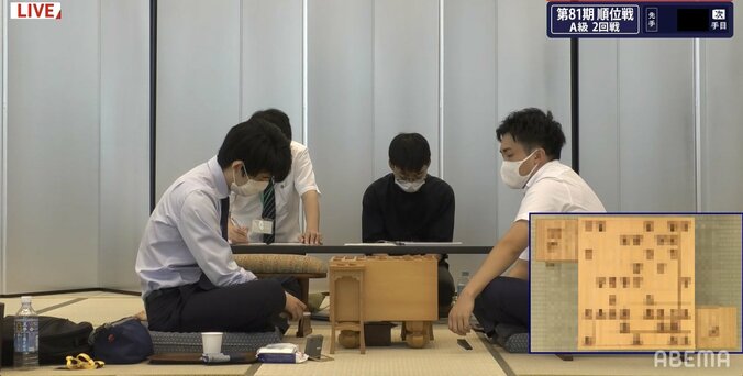 藤井聡太竜王VS菅井竜也八段、わずかに振り飛車ペースで夜戦へ／将棋・順位戦A級 1枚目