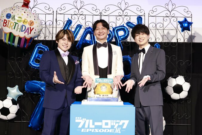 【写真・画像】『劇場版ブルーロック -EPISODE 凪-』凪の誕生日記念舞台挨拶オフィシャルレポートが公開　1枚目