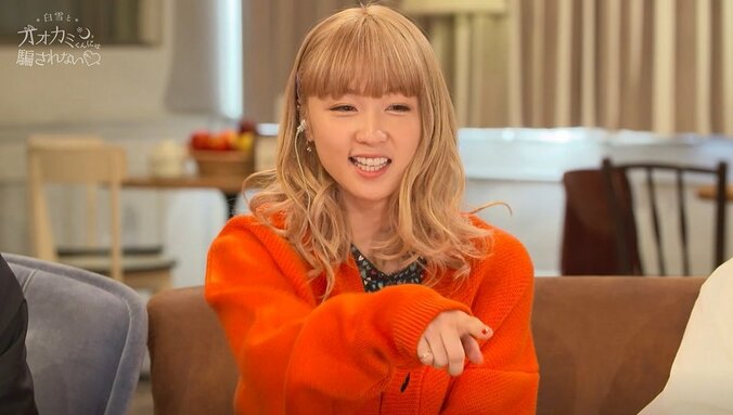 1人は全員にアプローチ、もう1人は露骨すぎる態度…第1話で早くもある男子2人にオオカミくん疑惑発生　『白雪とオオカミくん』 5枚目