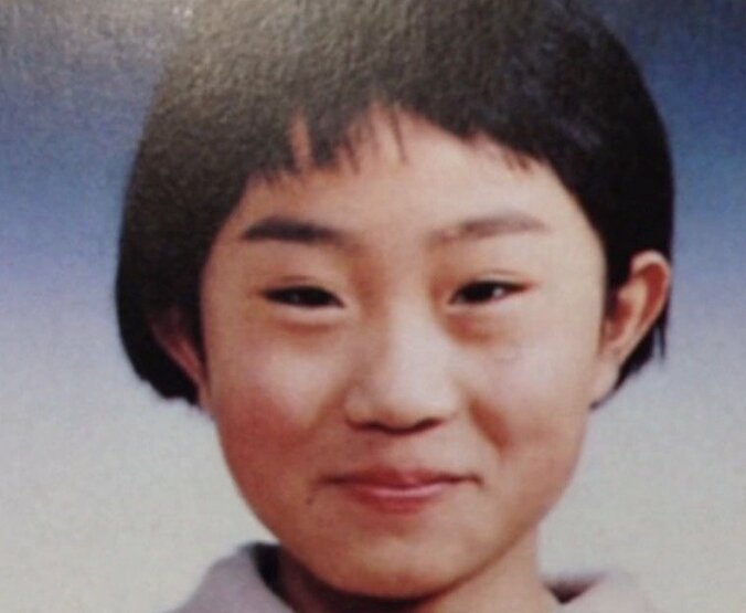 キンタロー。小学校の卒アル秘話を明かす「長いものにまかれるしかない時もある」 1枚目