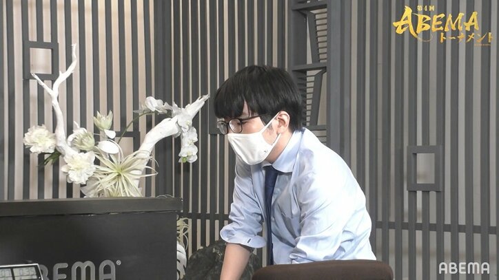 わずか19秒で15手詰の詰み筋発見 新鋭・本田奎五段の輝く一手にベテラン棋士も「見事」「頼もしい」と高評価続々/将棋・ABEMAトーナメント