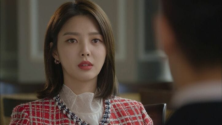 イ・ユリ主演!コスメ業界を舞台に運命が入れ替わった2人の女性の壮絶な生き様を描く、愛憎サスペンス『かくれんぼ』