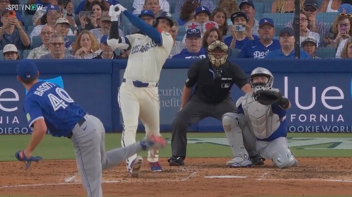 【映像】大谷、“確信棒立ち”でホームランをお見送りの瞬間