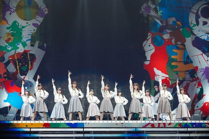 復帰した今泉佑唯も一緒に「サイレントマジョリティ」「二人セゾン」を披露! 欅坂46が全国ツアーファイナル