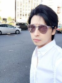 アレクサンダー『俺って意外と良いやつじゃない? 仕送りしてんだな』