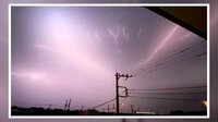 雲全体に広がる“稲妻” 衝撃の瞬間映像