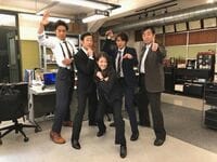 「めちゃめちゃ可愛い」「最高」今田美桜、スーツ姿の“刑事課集合ショット”を公開し反響