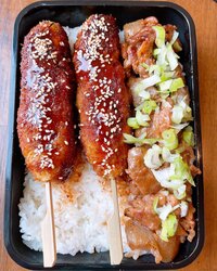みきママ『大阪風串カツ&どて焼き弁当です！！』