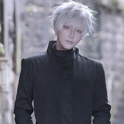 どっちが好きか選べない？国際派コスプレイヤー・麗華、「呪術廻戦」五条悟の“2択コスプレ”に反響