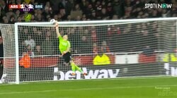 批判殺到の痛恨ミス→漢気ビッグセーブ３連発の一部始終！“15試合ぶり先発”のアーセナルGKに「ドキドキした」「良くも悪くもらしさが詰め込まれた試合」などの声