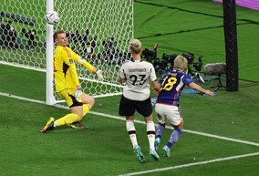 「タクマアサノは和製アグエロだ」　ノイアーを破った浅野の“ニア上ぶち抜き弾”に世界屈指のストライカーを想起する声も