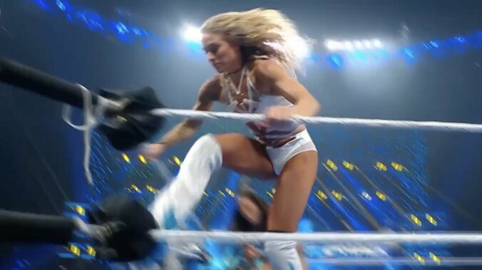 勢いよくトップロープに乗り…