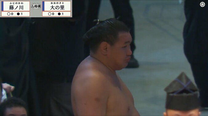 「豊昇龍の優しさよ…」横綱・大の里、連敗直後にカメラが捉えた豊昇龍の“表情”が話題「横綱だからこそわかる重圧よ」 5枚目