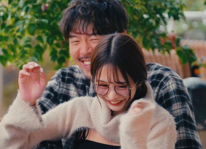 【写真・画像】水着美女たちがマッチョイケメンを囲んでダンス…せいや「石油掘り当てたんか」　1枚目