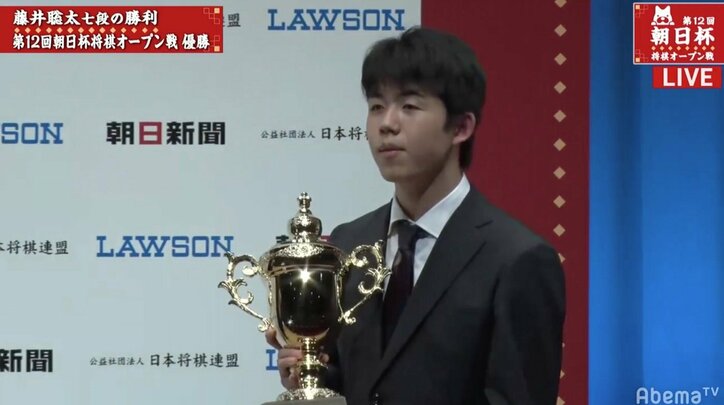 絶好調だった“永世二冠”渡辺明棋王に勝利 トップ棋士を次々に倒す藤井聡太七段の現在地