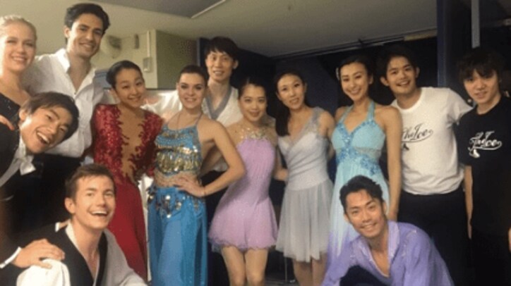 織田信成、浅田真央・高橋大輔らとの豪華プライベートショットを公開