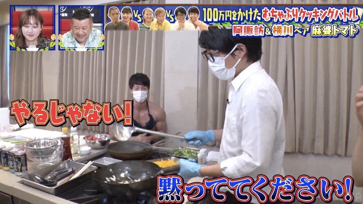 長ネギの荒みじんは素手で、トマトは握りつぶす!ボディビルダー横川、筋肉パワーで麻婆トマトを作る