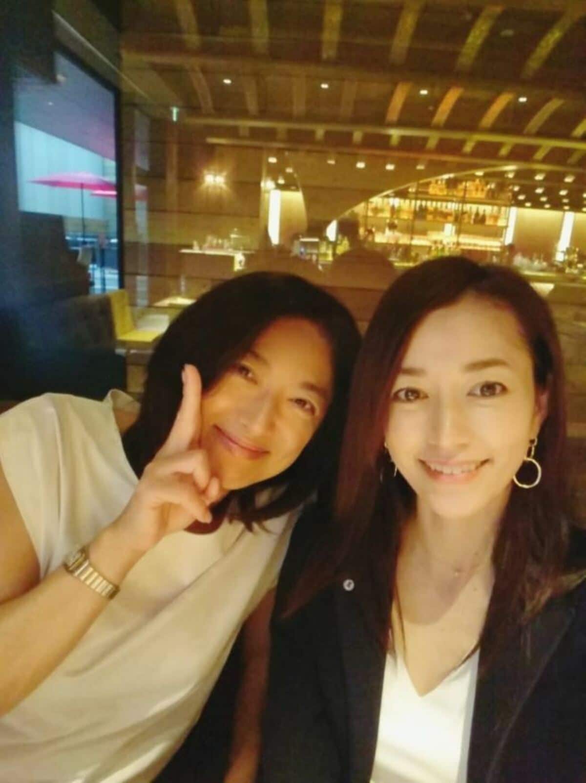 細川直美 元c C ガールズ 藤森夕子とランチ2ショット 美しい ステキなお2人 の声 話題 Abema Times