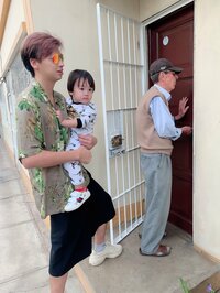 アレクサンダー『おじいちゃん家についたよん❤️』