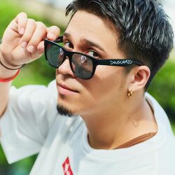 「かっこよすぎだぞ剛田武」ジャイアン役声優・木村昴のスタイリッシュなサングラス姿が話題に