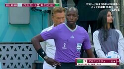 まさに紅一点！ボールパーソンの中東女性に視聴者大興奮「めっちゃ美人」「マネージャー？」