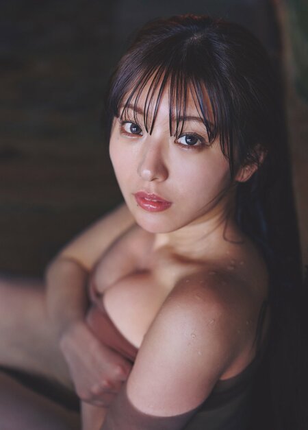 【写真・画像】才色兼備のフリーアナウンサー・白戸ゆめの、『週プレ』でしっとり撮り下ろしグラビア　1枚目