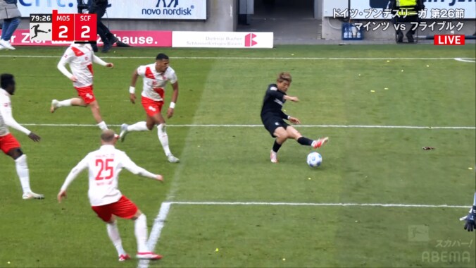 【写真・画像】驚愕！ 佐野海舟、“守備の極意”を独白「わざとボールにいかない」「誘導して取る」対人勝利がブンデスリーガ屈指の理由「世界の一流を目指せる」監督も太鼓判　1枚目