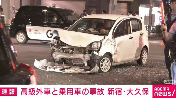 破損した車