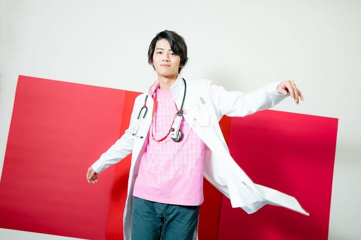 仮面ライダーエグゼイド飯島寛騎、フォーゼ福士蒼汰は「大きなオーラを持っている俳優さん」