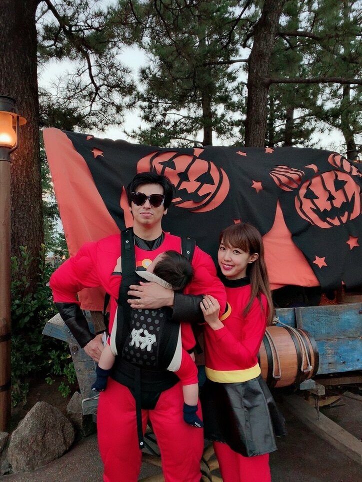 アレク 川崎希 インクレディブル ファミリーコスプレでディズニーへ 恥ずかしいよ 話題 Abema Times