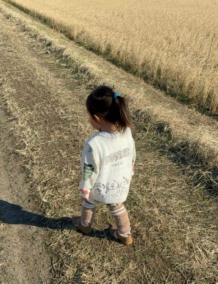 【写真・画像】北斗晶、2歳の孫“すーちゃん”と1時間以上のさんぽでハプニングも「何でも経験！」　1枚目